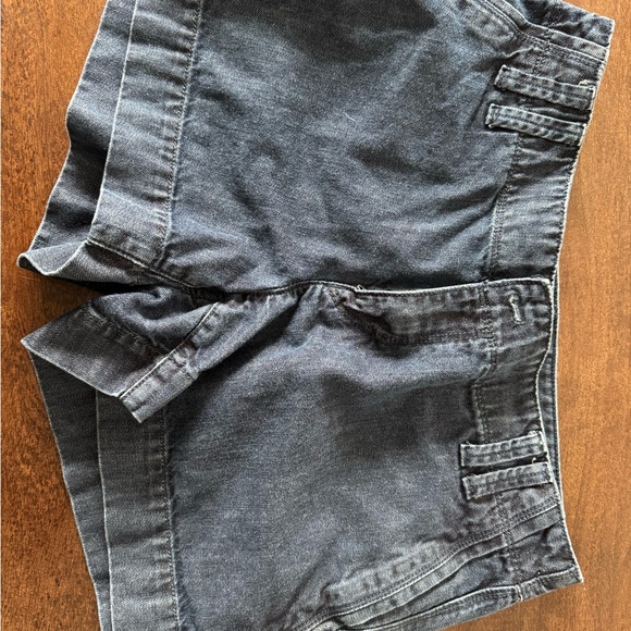 LOFT Women's Dark Gray Jean Shorts - Picture 6 of 7